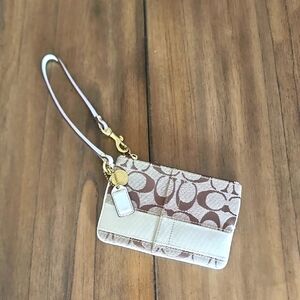 Coach Signature Brown Cream Stripe Wristlet NWOT
